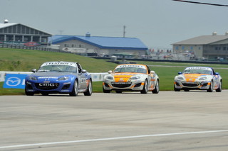 Rampelberg Sweeps MX-5 Cup Weekend at Autobahn